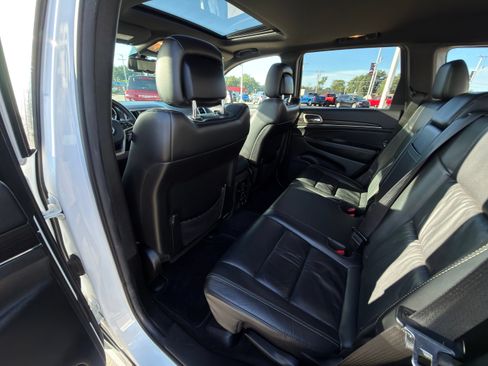 Used 2014 Jeep Grand Cherokee Limited AWD/4WD image 22