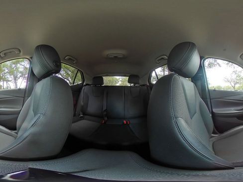 Used 2025 Buick Encore GX Preferred image 38