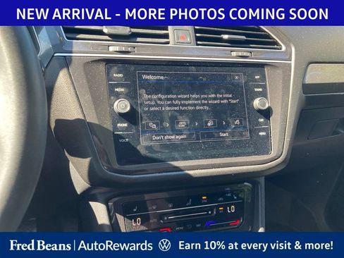 Certified 2023 Volkswagen Tiguan SE w/ Panoramic Sunroof Package AWD/4WD image 13
