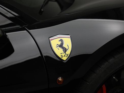 Certified 2018 Ferrari 488 GTB image 23