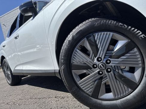 New 2025 Nissan Murano SL image 6