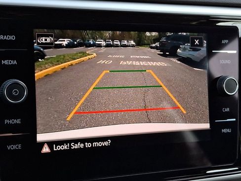 Certified 2023 Volkswagen Atlas Cross Sport SE w/ Panoramic Sunroof Package image 19