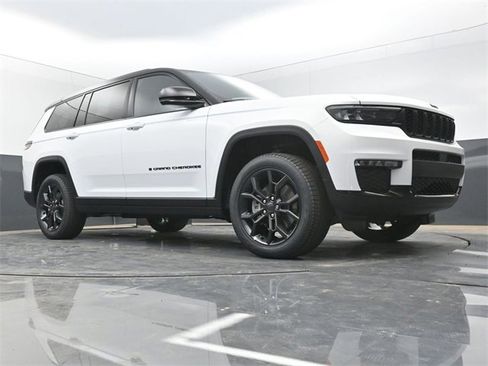 New 2025 Jeep Grand Cherokee L Limited image 47