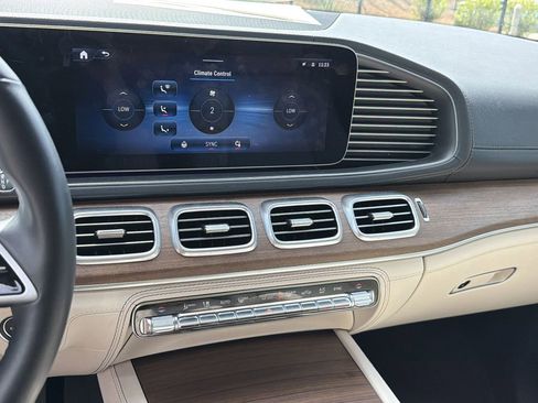 Certified 2025 Mercedes-Benz GLE 450 4MATIC image 29