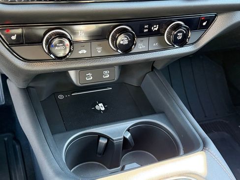 Certified 2026 Honda HR-V Sport image 28