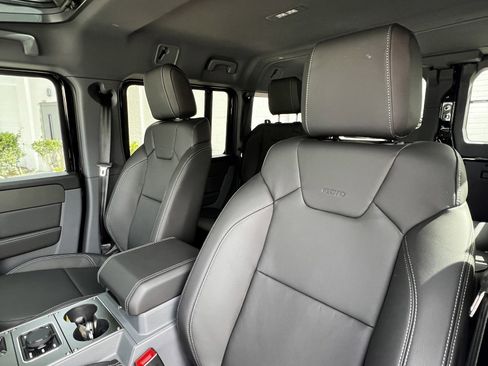 New 2025 INEOS Grenadier image 17