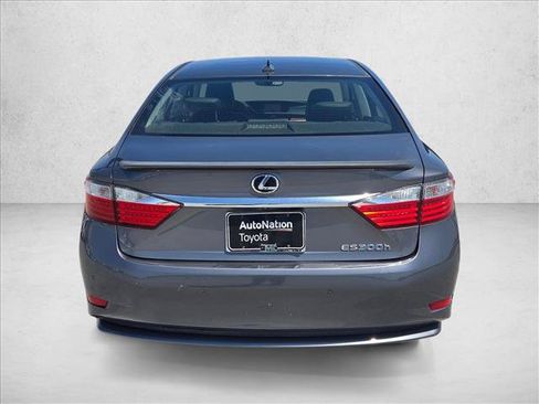 Used 2013 Lexus ES 300h w/ Premium Pkg FWD image 6