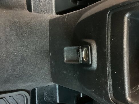 Used 2017 Ford Escape S image 40