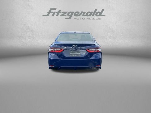 Used 2024 Toyota Camry SE image 6