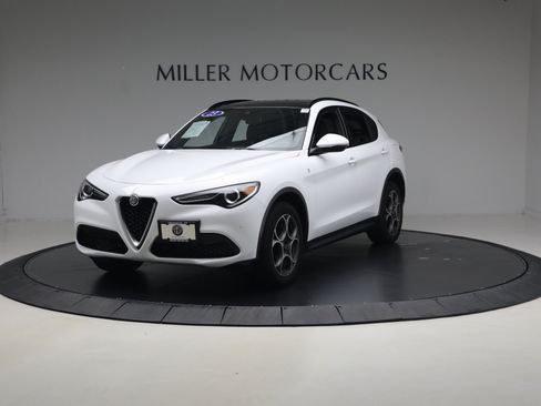 Used 2023 Alfa Romeo Stelvio Ti w/ Active Assist Plus Package AWD/4WD image 2