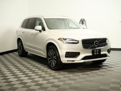 Used 2022 Volvo XC90 T6 Momentum w/ Advanced Package
