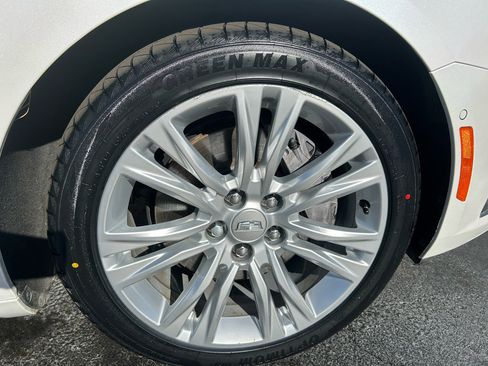 Used 2019 Cadillac XTS Luxury image 35