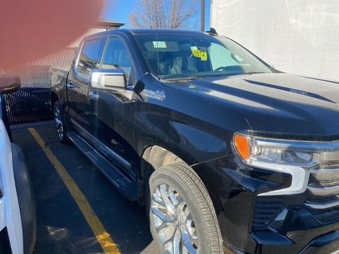 Certified 2023 Chevrolet Silverado 1500 High Country w/ Technology Package image 5