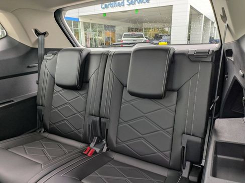 Used 2026 Volkswagen Atlas SE FWD image 28