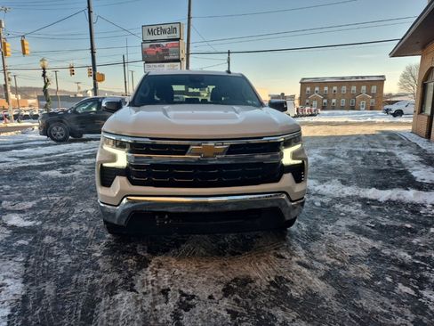 Used 2024 Chevrolet Silverado 1500 LT image 2