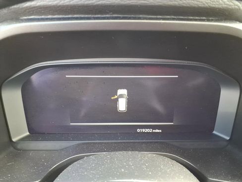 Used 2024 Mitsubishi Outlander SE image 9