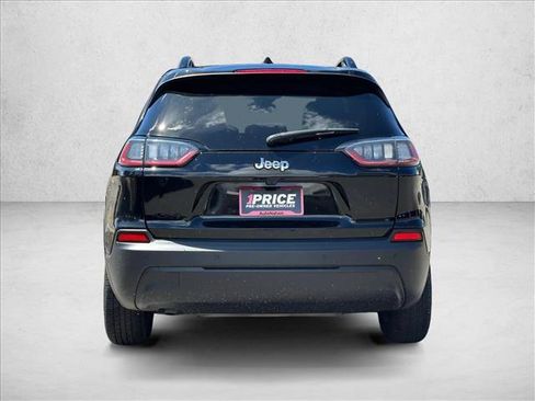 Used 2023 Jeep Cherokee Altitude Lux image 6