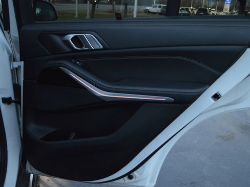 Certified 2023 BMW X5 xDrive40i w/ Executive Package image 32