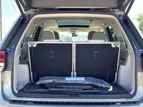 New 2026 Volkswagen Atlas SE image 17