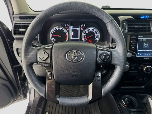 Used 2020 Toyota 4Runner TRD Off-Road Premium AWD/4WD image 13