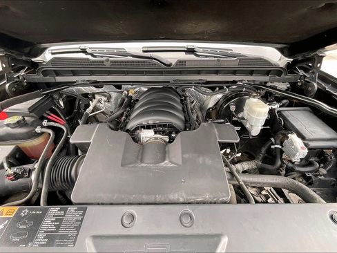 Used 2016 Chevrolet Silverado 1500 LTZ Z71 w/ LTZ Plus Package AWD/4WD image 12