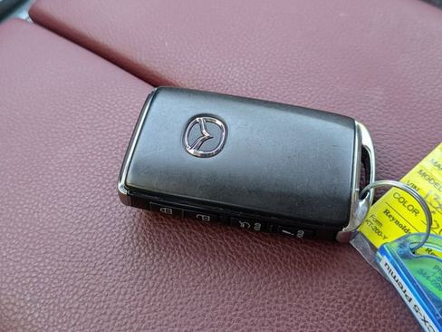 Used 2025 MAZDA CX-50 AWD 2.5 Hybrid w/ Premium Pkg image 31