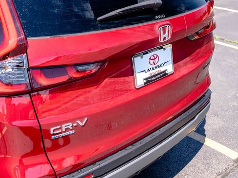 Used 2025 Honda CR-V Sport image 11