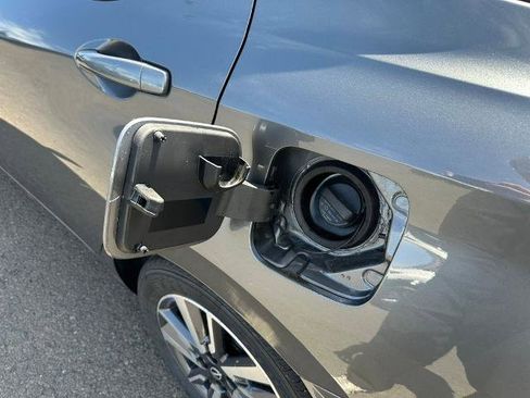 Certified 2025 Nissan Versa SV w/ Trunk Package image 30