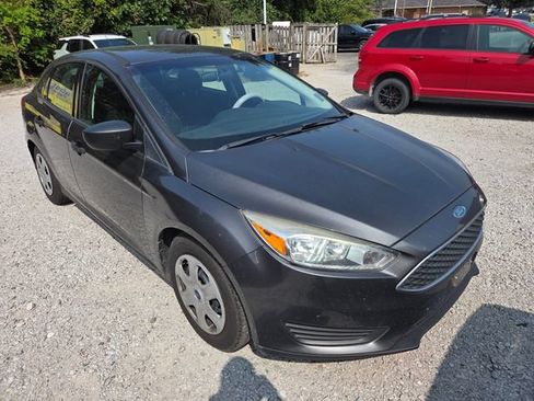 Used 2016 Ford Focus S FWD image 3