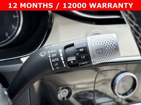 Used 2023 Genesis GV70 2.5T w/ Select Package AWD/4WD image 26