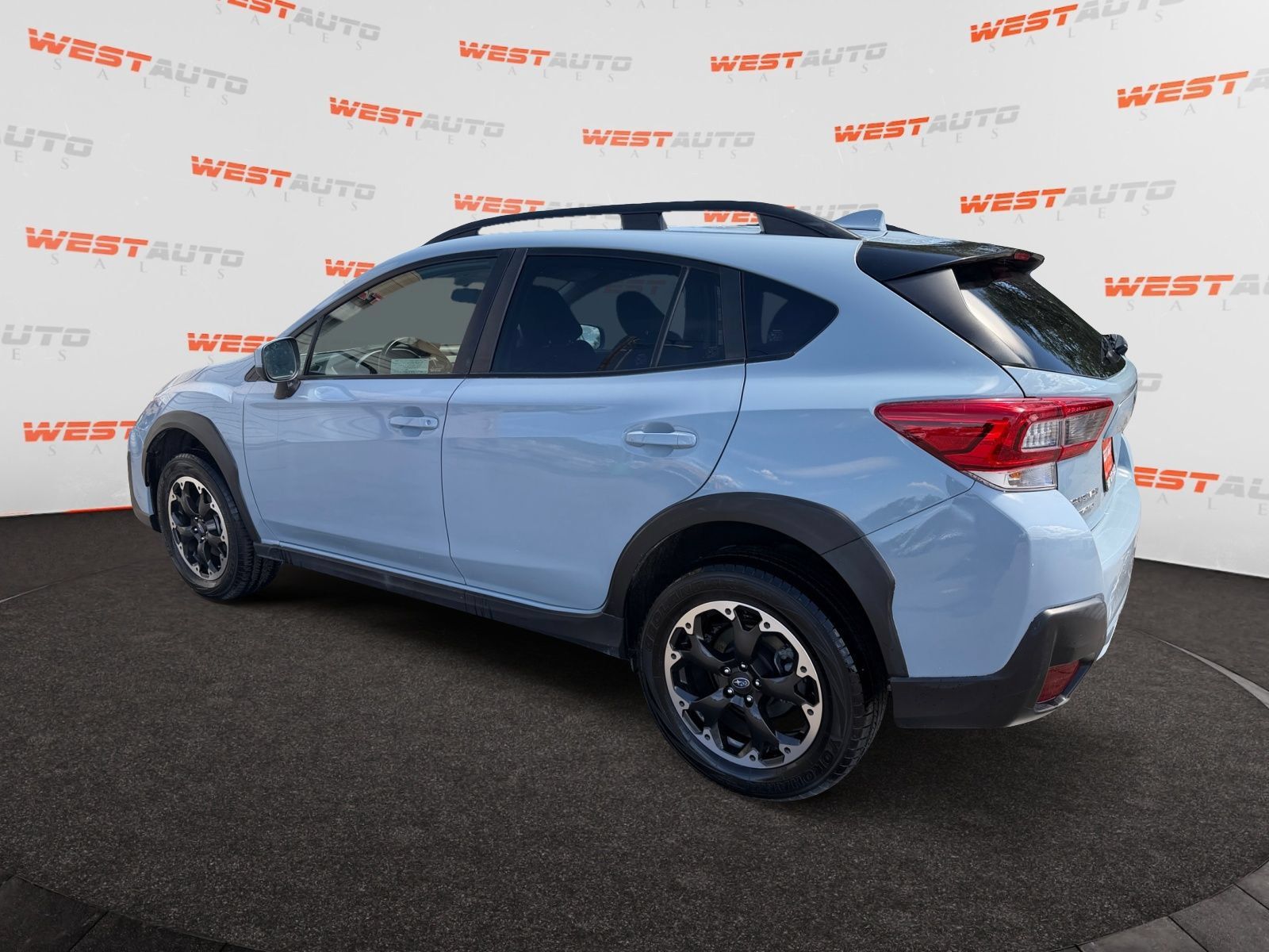 Used 2023 Subaru Crosstrek 2.0i Premium AWD/4WD image 3