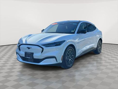 Used 2025 Ford Mustang Mach-E Premium image 3