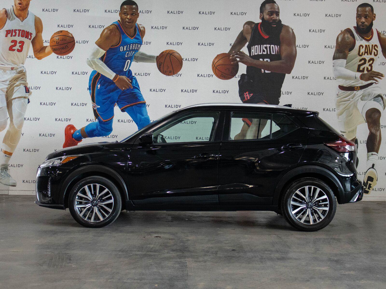 Used 2022 Nissan Kicks SV FWD image 16