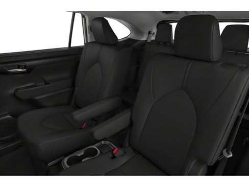 Used 2022 Toyota Highlander Platinum image 8