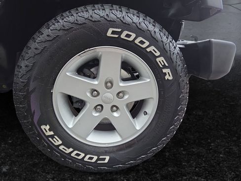 Used 2016 Jeep Wrangler Unlimited Sport w/ Quick Order Package 24S AWD/4WD image 20