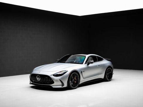 Used 2025 Mercedes-Benz AMG GT 63 image 4