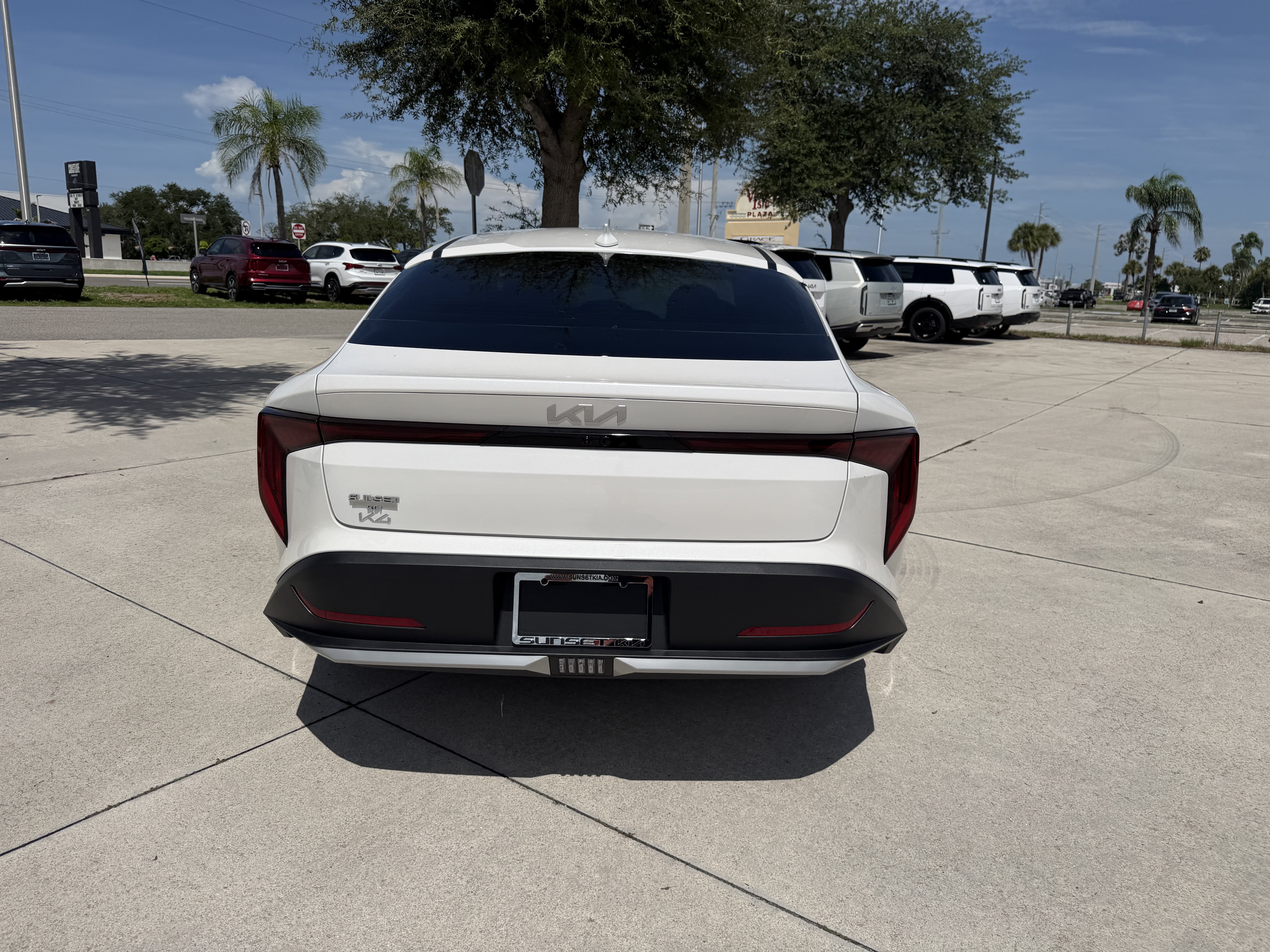 New 2026 Kia K4 FWD image 4
