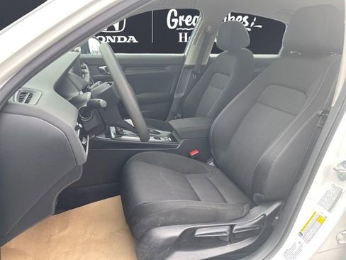 Used 2024 Honda Civic LX image 9