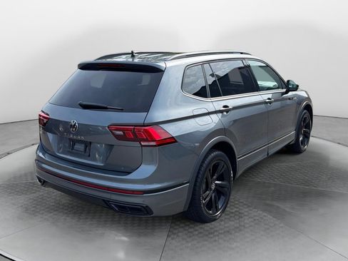 Used 2024 Volkswagen Tiguan SE R-Line FWD image 7