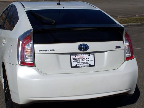 Used 2013 Toyota Prius Two image 19