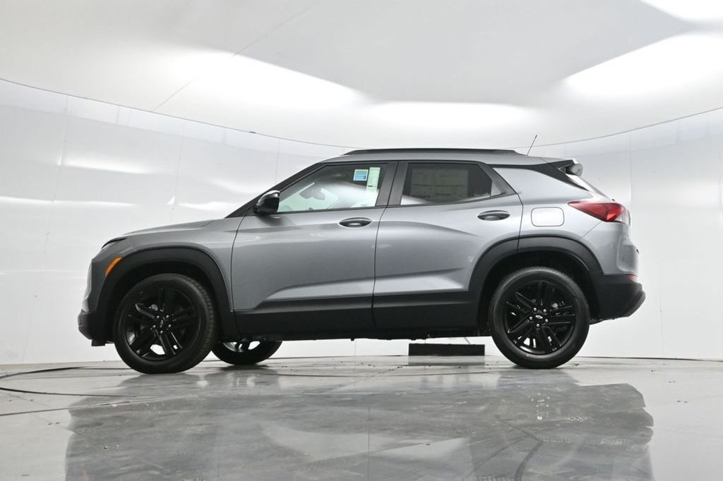 Used 2026 Chevrolet TrailBlazer LT w/ Midnight Edition FWD image 19