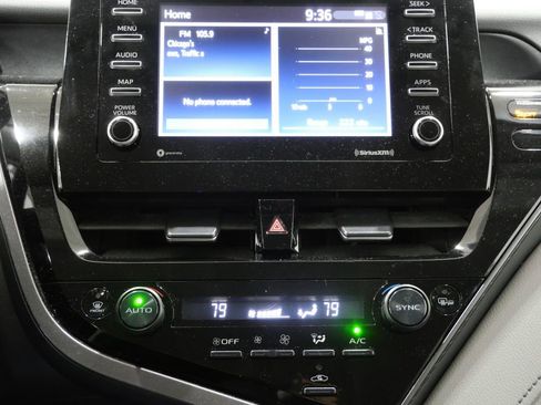 Used 2023 Toyota Camry SE image 20