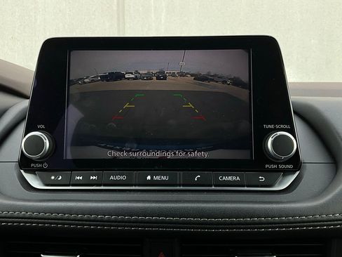 Used 2023 Nissan Rogue S image 30