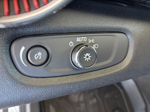 New 2026 Chevrolet Trax RS image 12