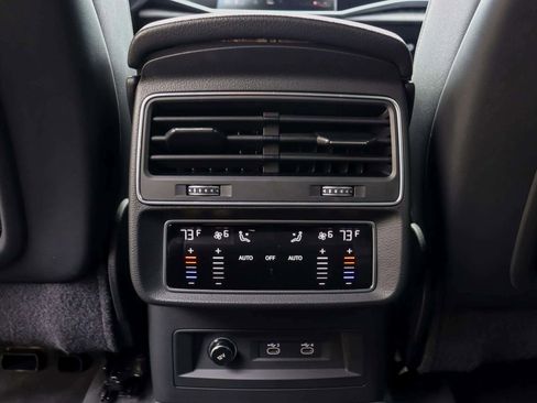 Used 2021 Audi Q8 Premium Plus w/ Premium Plus Package image 31