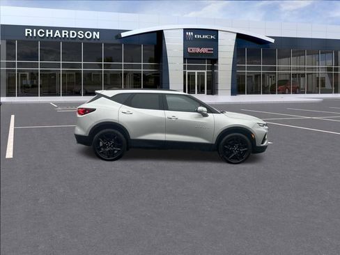 Used 2022 Chevrolet Blazer LT image 8