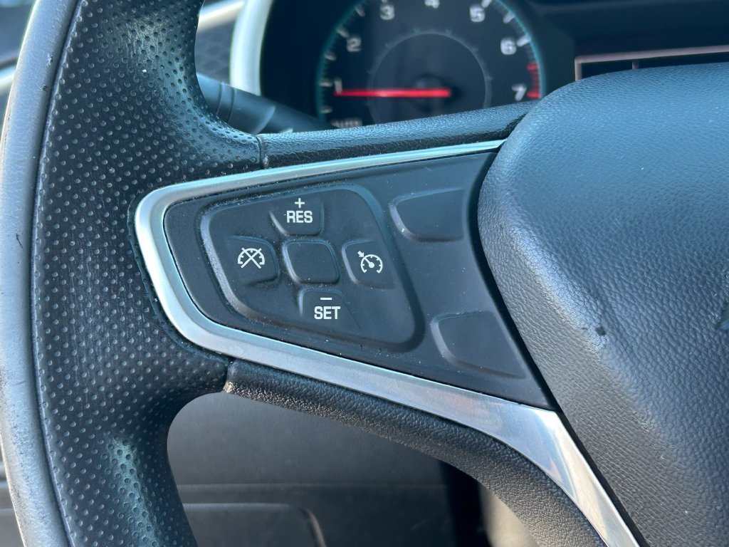 Used 2022 Chevrolet Malibu LT FWD image 19