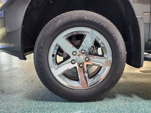 Used 2017 RAM 1500 Express AWD/4WD image 12