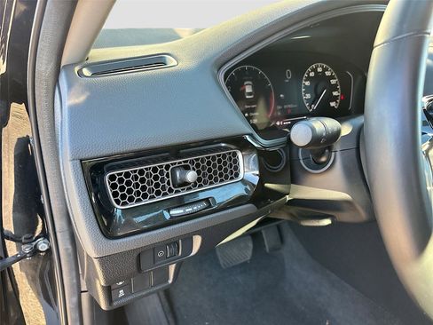 Used 2024 Honda Civic EX image 11