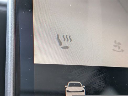 Used 2026 Tesla Model Y Long Range image 21